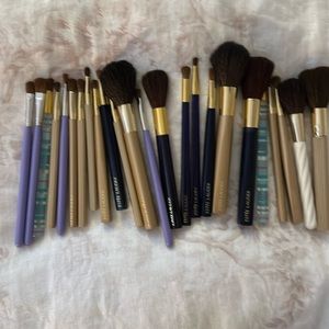 24 makeup brushes Estée Lauder and other brands